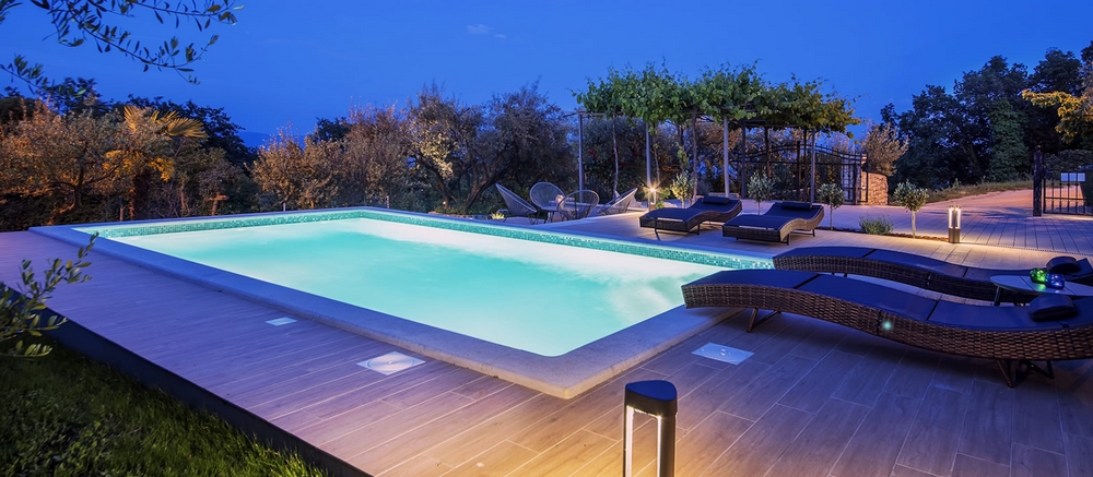 piscina in cemento armato rock pool